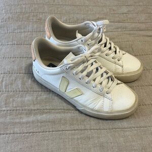 VEJA Campo white sneakers 36 size 5 yellow